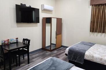 24 Hours Motel