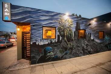 هاستل Podshare East Hollywood