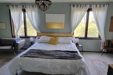 تختخواب و صبحانه Pueblo Canyon Inn