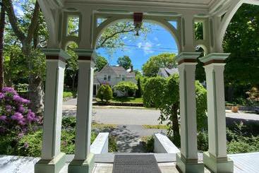 Chesley Road Bed And Breakfast