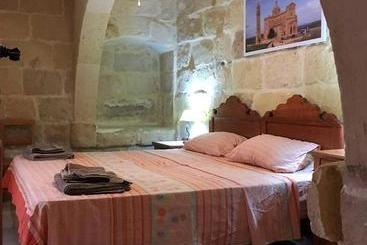 Gozo B&b