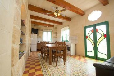 Gozo B&b