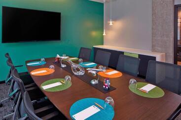 ホテル Aloft Seattle Redmond