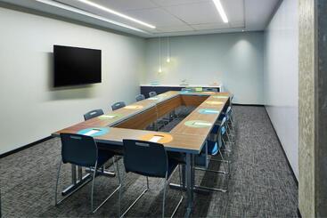 ホテル Aloft Seattle Redmond