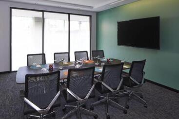 ホテル Aloft Seattle Redmond
