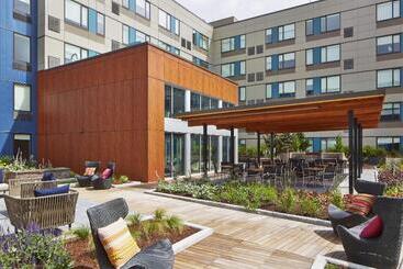 ホテル Aloft Seattle Redmond