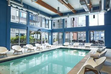 ホテル Aloft Seattle Redmond