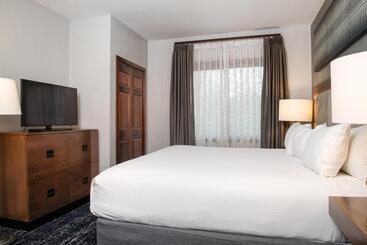 هتل Club Wyndham Glacier Canyon