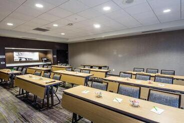 هتل Courtyard By Marriott Columbia Cayce