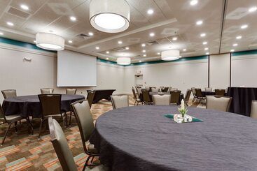 هتل Drury Inn & Suites Fort Myers Airport Fgcu