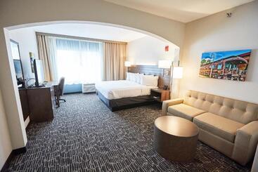 Gundersen Hotel & Suites