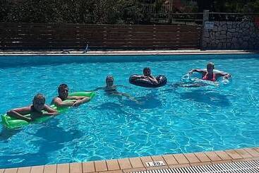 هتل Harbour Inn Corfu
