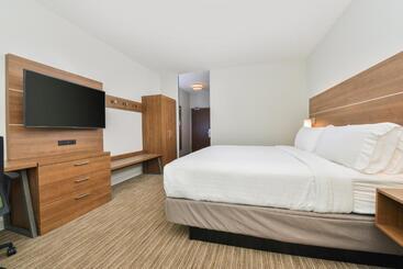 هتل Holiday Inn Express & Suites   Chadron, An Ihg