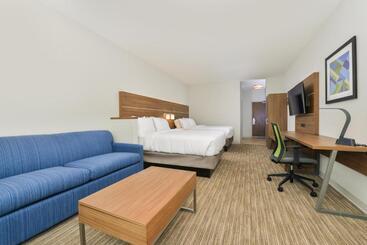 هتل Holiday Inn Express & Suites   Chadron, An Ihg