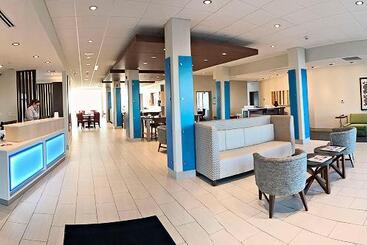 هتل Holiday Inn Express & Suites   Sterling, An Ihg