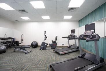 هتل Holiday Inn Express & Suites Sterling, An Ihg