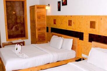 בית מלון כפרי Stonarc