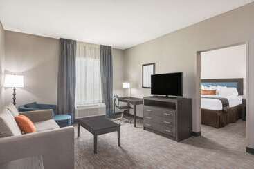 هتل Wingate By Wyndham Lubbock