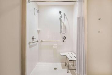 هتل Wingate By Wyndham Lubbock