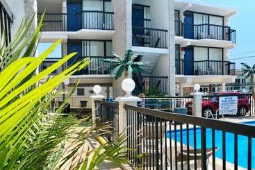 مُتل Horizon Motor Inn Beach Block & Close To Morey S Piers
