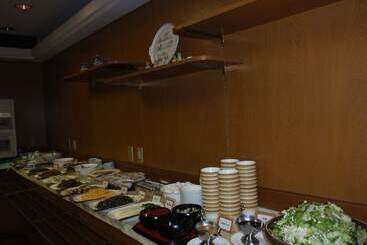 هتل Crown Hills Okaya