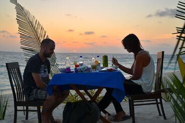 هتل Holiday Haven Ukulhas