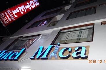 هتل Hostal Mica