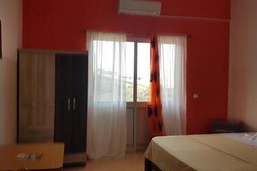 هتل Ocean View & Restaurante Seafood
