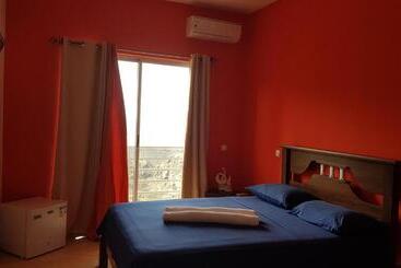 هتل Ocean View & Restaurante Seafood