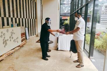 هتل The Flora Grand, Vasco, Goa