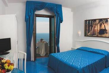 هتل Voce Del Mare