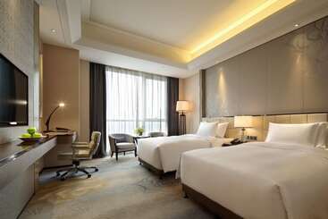 هتل Wanda Realm Fuyang