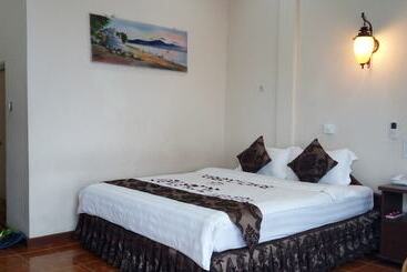 Kyauk Phyu Palace Resort