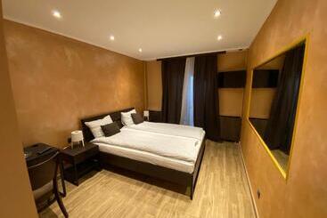 Motel Stari Hrast