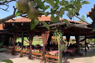 Motel Stari Hrast