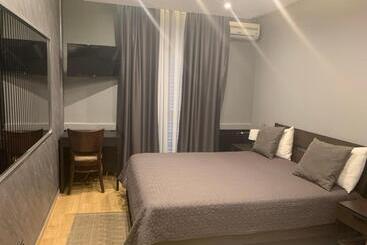 Motel Stari Hrast
