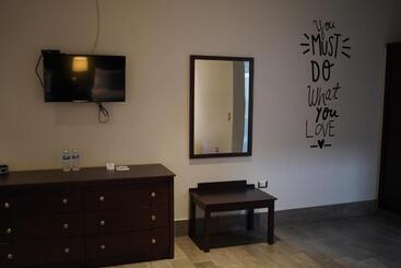 Punto Madero Hotel & Plaza
