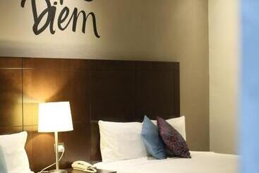 Punto Madero Hotel & Plaza