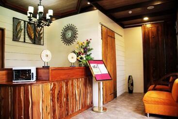 استراحتگاه Batangas Country Club