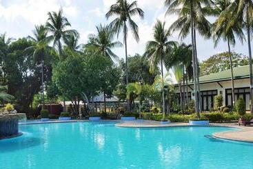 Batangas Country Club - Batangas City