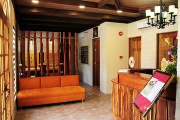 استراحتگاه Batangas Country Club