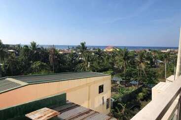 استراحتگاه Birdland Beach Club