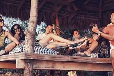 استراحتگاه Birdland Beach Club