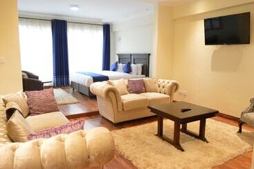 هتل Cranes Suites