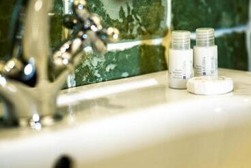 هتل La Rimbecca Greve In Chianti Country Apartments & Rooms