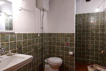 هتل La Rimbecca Greve In Chianti Country Apartments & Rooms