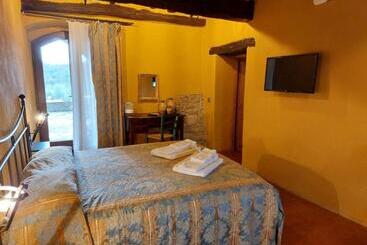 هتل La Rimbecca Greve In Chianti Country Apartments & Rooms