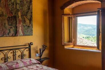 هتل La Rimbecca Greve In Chianti Country Apartments & Rooms