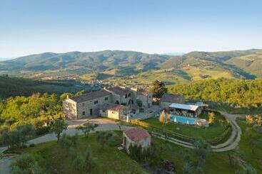 هتل La Rimbecca Greve In Chianti Country Apartments & Rooms