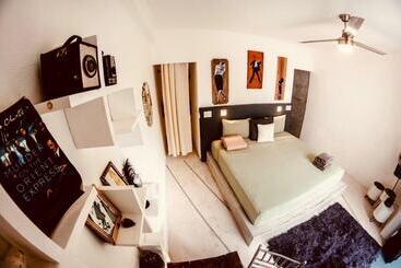 هتل Radio Tulum